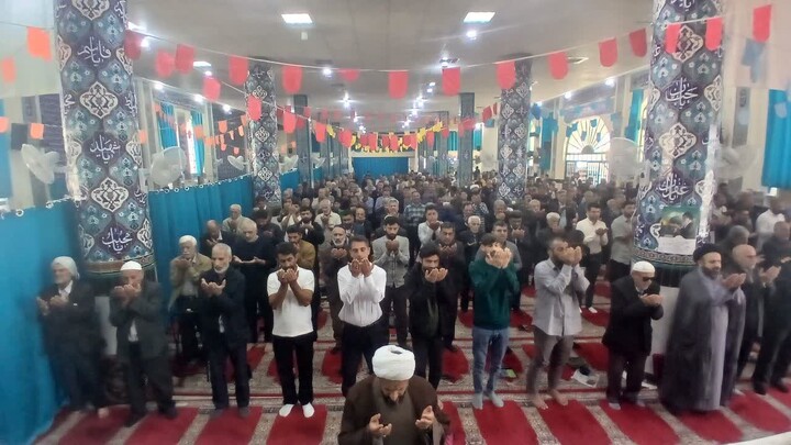 نماز جمعه دیلم به روایت تصویر