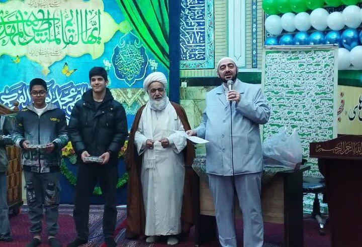 تصاویر/ نشست تبیین دستاوردهای انقلاب اسلامی در مسجد حضرت ولیعصر(عج)