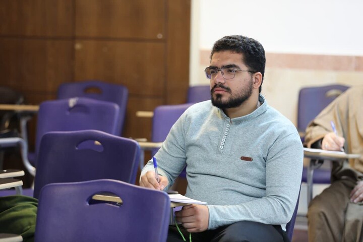 تصاویر/ روز دوم دوره نقد جریان الحاد و پوچگرایی در حوزه علمیه استان یزد برگزار شد