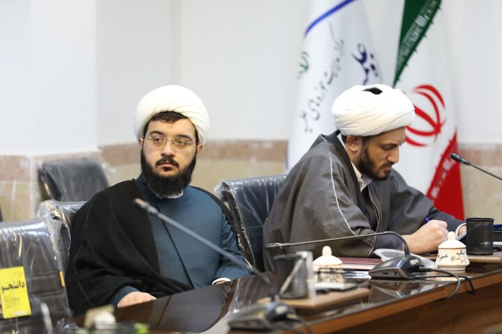 تصاویر/ روز دوم دوره نقد جریان الحاد و پوچگرایی در حوزه علمیه استان یزد برگزار شد