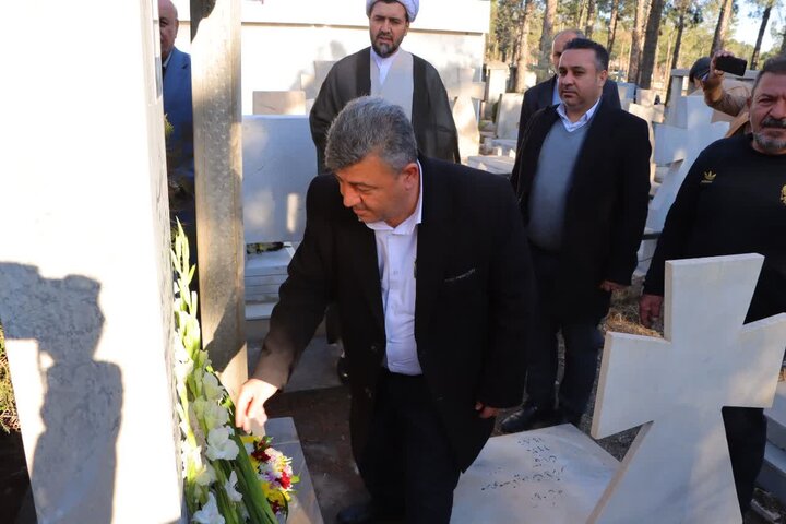 تصاویر/ گلباران و عطرافشانی مزار شهدای ادیان توحیدی