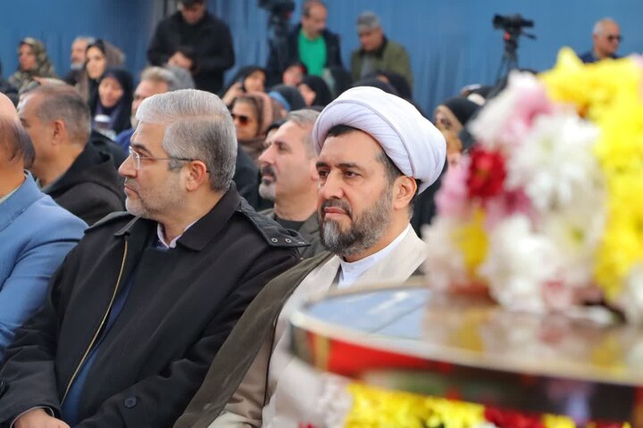 تصاویر/ گلباران و عطرافشانی مزار شهدای ادیان توحیدی