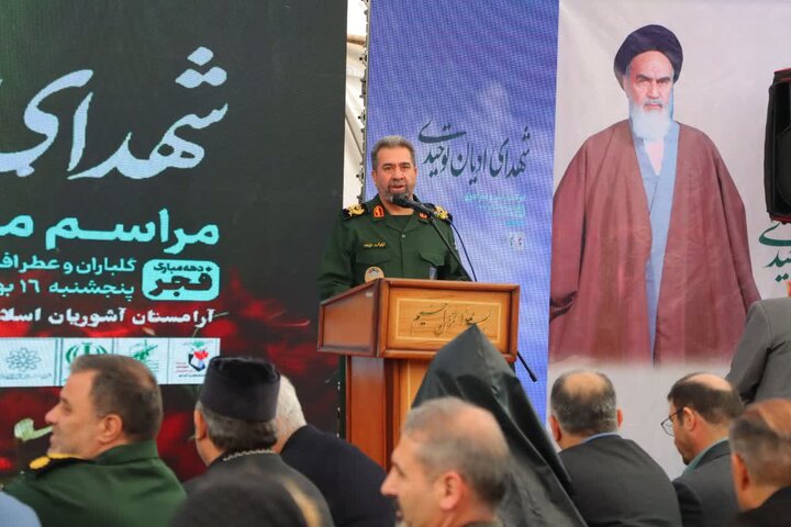 تصاویر/ گلباران و عطرافشانی مزار شهدای ادیان توحیدی