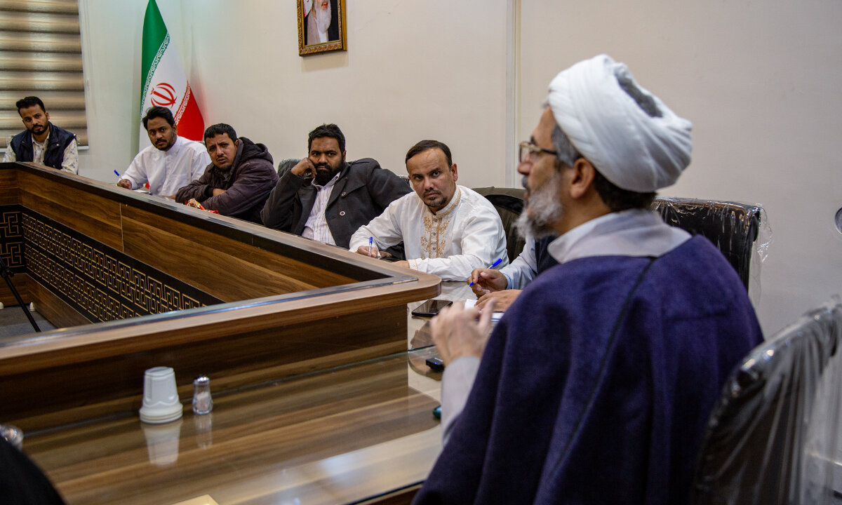 برگزاری نشست علمی «مقایسه تطبیقی فتنههای اُموی و فتنههای ضدانقلاب در ایران معاصر» در دفتر نمایندگی ولی فقیه بنگلادش در قم