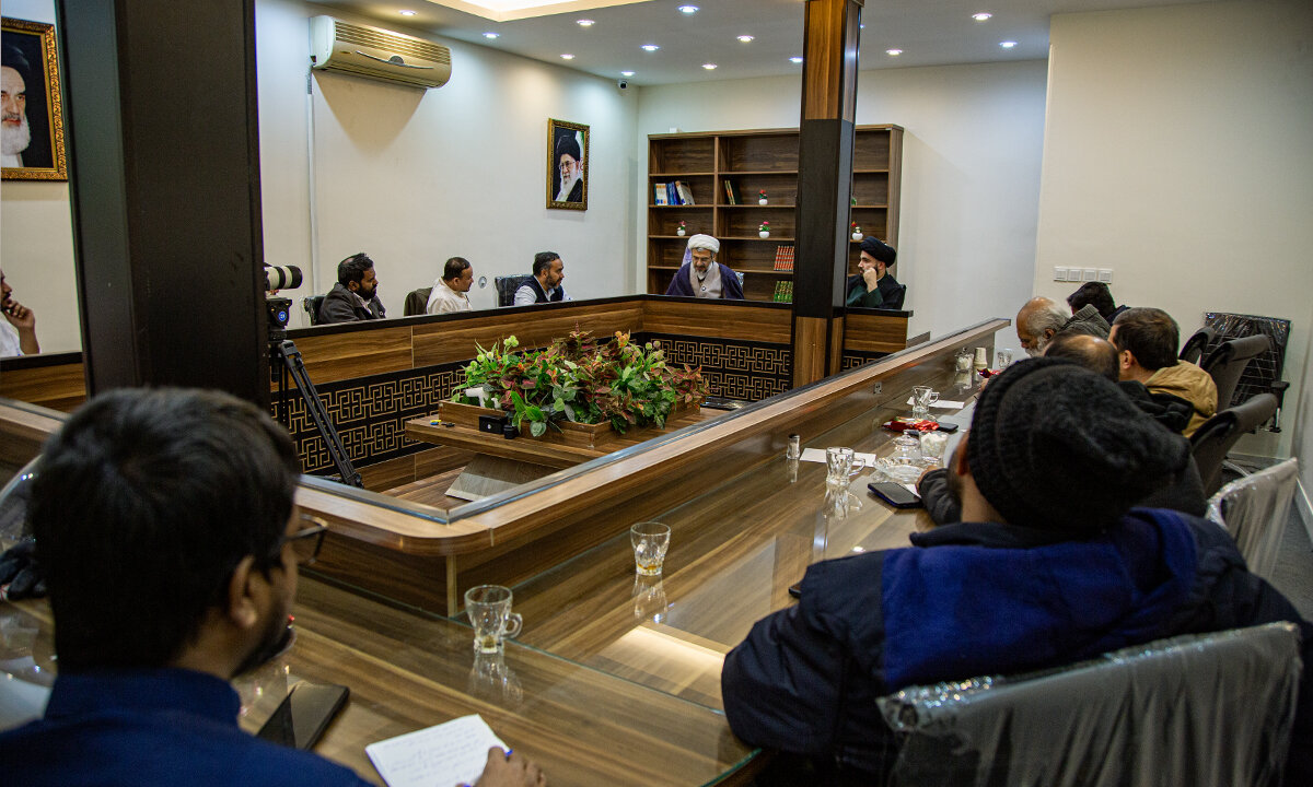 برگزاری نشست علمی «مقایسه تطبیقی فتنههای اُموی و فتنههای ضدانقلاب در ایران معاصر» در دفتر نمایندگی ولی فقیه بنگلادش در قم