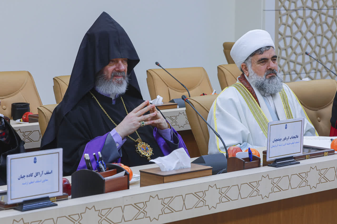 برگزاری همایش بین‌الادیانی «منجی، تجلی صلح و معنویت» در مسجد جمکران