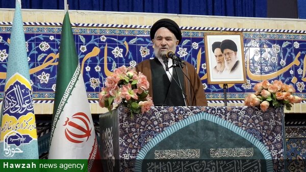 ایمان و شجاعت رهبری نشانه ایمان و اعتقاد راسخ او به خداوند است