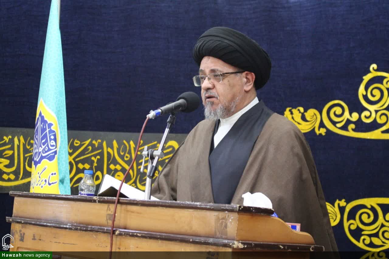 تأکید خطیب نماز جمعه بناب بر تبیین دستاوردهای انقلاب برای نسل جوان
