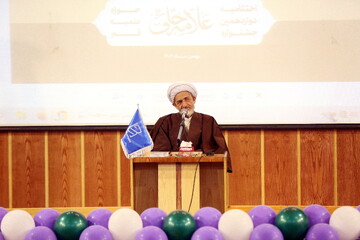 تلاش در مسیر علم و اخلاق زمینه‌ساز خدمت به امت اسلامی است