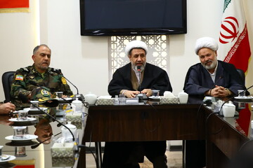 تصاویر/ دیدار نماینده ولی فقیه در استان کرمان با فرماندهان و افسران ارتش