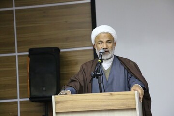 آیت الله بحرانی همواره در حمایت از انقلاب اسلامی و ولایت فقیه نقش‌آفرینی کرد