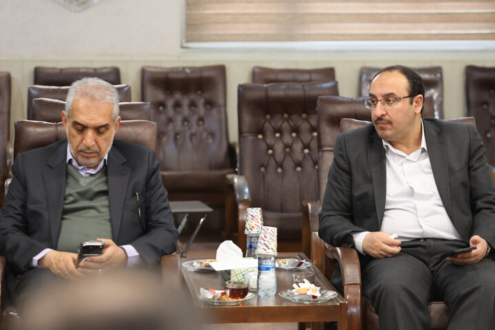 تصاویر /  دیدار رئیس سازمان اداری و استخدامی کشور با امام جمعه همدان