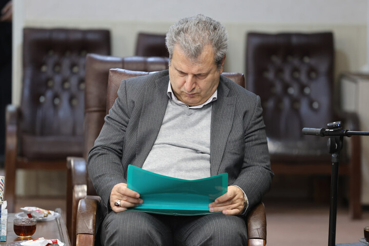 تصاویر /  دیدار رئیس سازمان اداری و استخدامی کشور با امام جمعه همدان