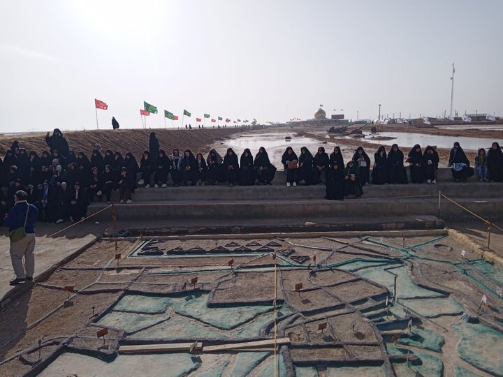 تصاویر/ بازدید طلاب حوزه علمیه خواهران استان از مناطق عملیاتی طلاییه و هویزه