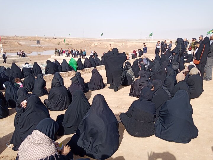 تصاویر/ بازدید طلاب حوزه علمیه خواهران استان از مناطق عملیاتی طلاییه و هویزه