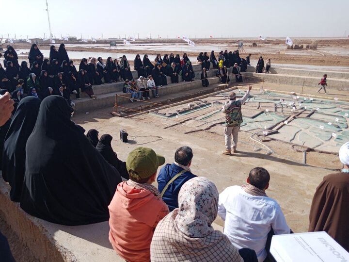 تصاویر/ بازدید طلاب حوزه علمیه خواهران استان از مناطق عملیاتی طلاییه و هویزه