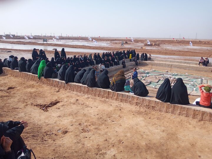 تصاویر/ بازدید طلاب حوزه علمیه خواهران استان از مناطق عملیاتی طلاییه و هویزه