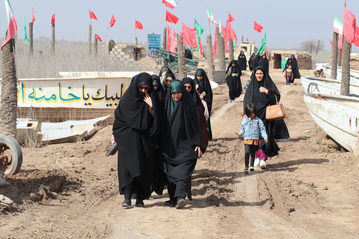 بازدید طلاب حوزه علمیه خواهران استان بوشهر از منطقه عملیاتی والفجر۸ به روایت تصاویر