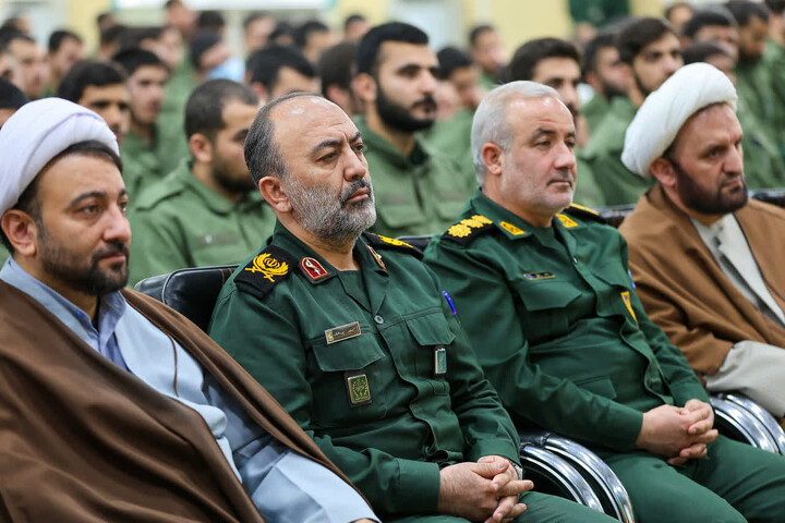 تصاویر | حضور امام جمعه تبریز در مرکز آموزشی درجه داری سیدالشهدا (ع) نیروی زمینی سپاه پاسداران