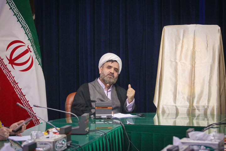 آیین «رونمایی از پوستر همایش ملی ابعاد حرمت سیاسی پدیده کشف حجاب»