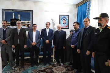 تصاویر/ دیدار معاون قوه قضائیه و رئیس سازمان بازرسی کل کشور با خانواده شهید شمسی