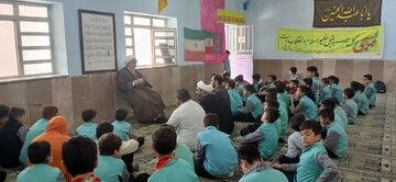 شکرگزاری و اقامه نماز، کلید سعادت و آرامش است