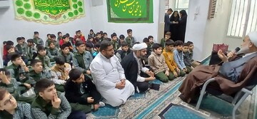 نماز، مهم‌ترین عامل آرامش و موفقیت در زندگی است