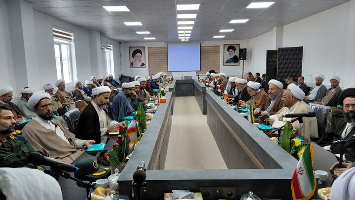 تصاویر/ گردهمایی ائمه جمعه استان کرمان در شهر انار