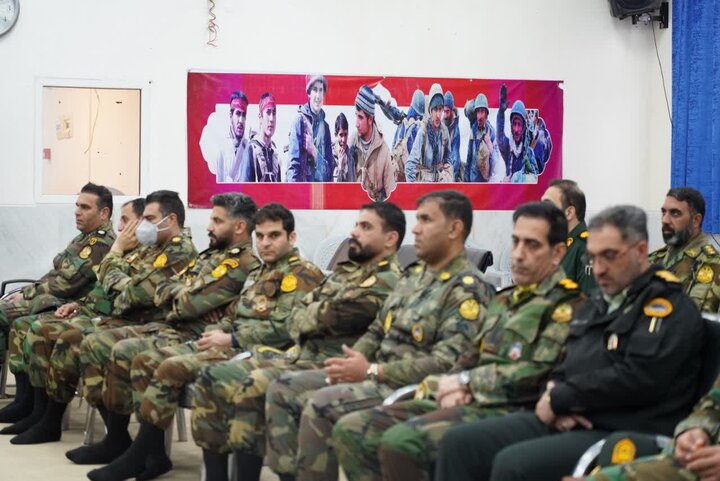 تصاویر/دیدار فرماندهان نیروهای مسلح با نماینده ولی فقیه در استان لرستان