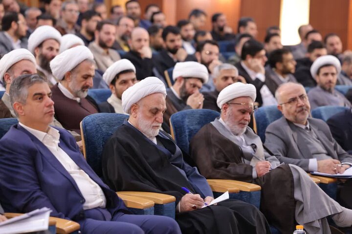 تصاویر/نشست رئیس قوه قضاییه با کارکنان دستگاه‌ قضایی استان مرکزی