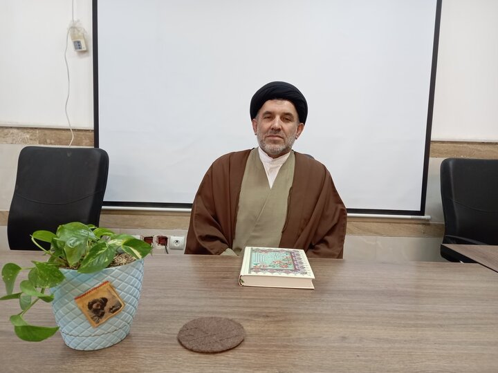 حوزه‌های علمیه موظف به شناخت ریشه‌های فتنه و حضور روشنگرانه در کنار مردم هستند/ حرکت در مسیر تمدن نوین اسلامی؛ نیازمند امیدآفرینی و آگاهی‌بخشی