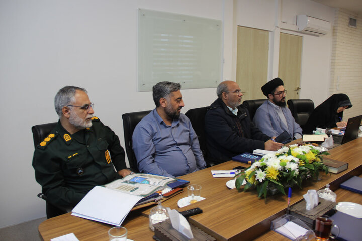 تصاویر / جلسه قرارگاه مساجد با حضور امام جمعه قزوین