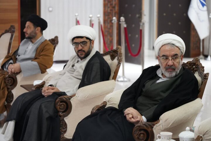 تصاویر/سفر رئیس شورای سیاست‌گذاری ائمه جمعه کشور به لرستان