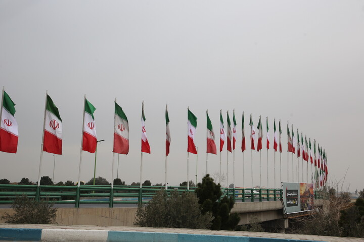 تصاویر / حال و هوای اصفهان در ایام‌الله دهه فجر