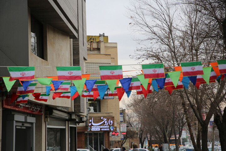 تصاویر / حال و هوای اصفهان در ایام‌الله دهه فجر