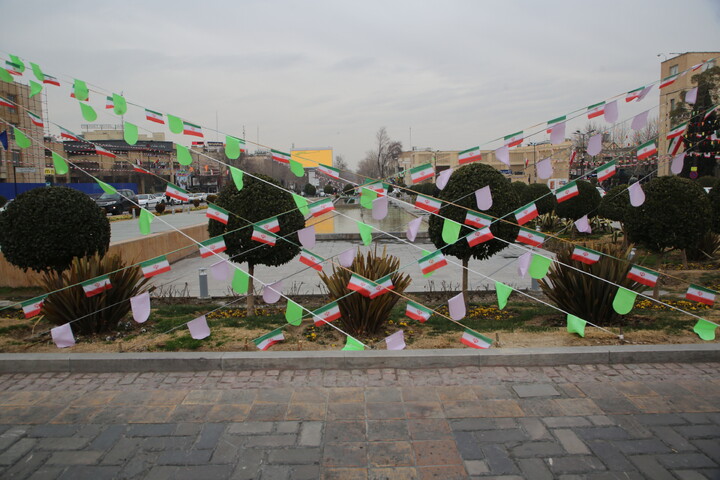 تصاویر / حال و هوای اصفهان در ایام‌الله دهه فجر