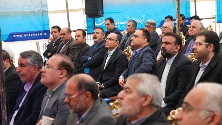 تصاویر/ بهره برداری از مخزن ذخیره آب ۱۵ هزار مترمکعبی غدیر یزد