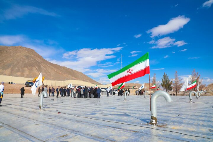 تصاویر/ بهره برداری از مخزن ذخیره آب ۱۵ هزار مترمکعبی غدیر یزد