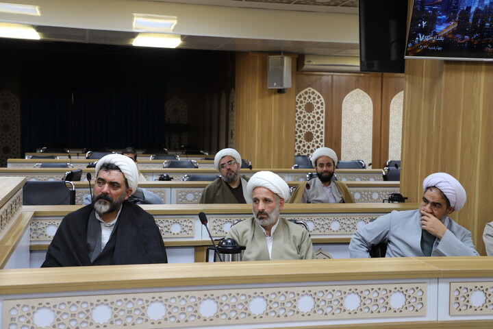 تصاویر / نشست تحلیل سیاسی مسائل روز در دومین رویداد توانمندسازی ائمه جماعت مساجد طرح محراب استان آذربایجان شرقی