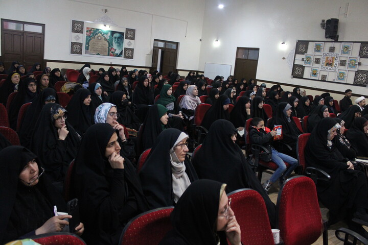 تصاویر/ دومین جلسه نشست تخصصی «بر مدار حقیقت» در کرمان