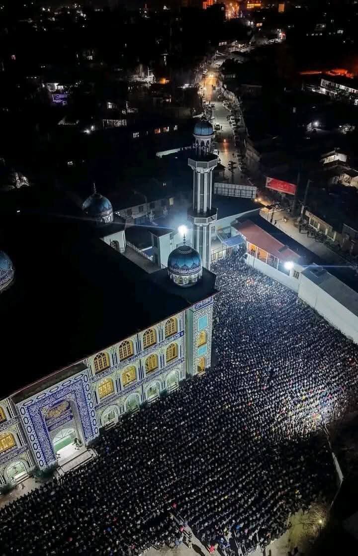 हौज़ा न्यूज़ स्पेशल रिपोर्ट: इस्लामाबाद में हुए आत्मघाती हमले के खिलाफ पाकिस्तान के शिया धार्मिक और राजनीतिक पार्टियों का शांतिपूर्ण विरोध प्रदर्शन