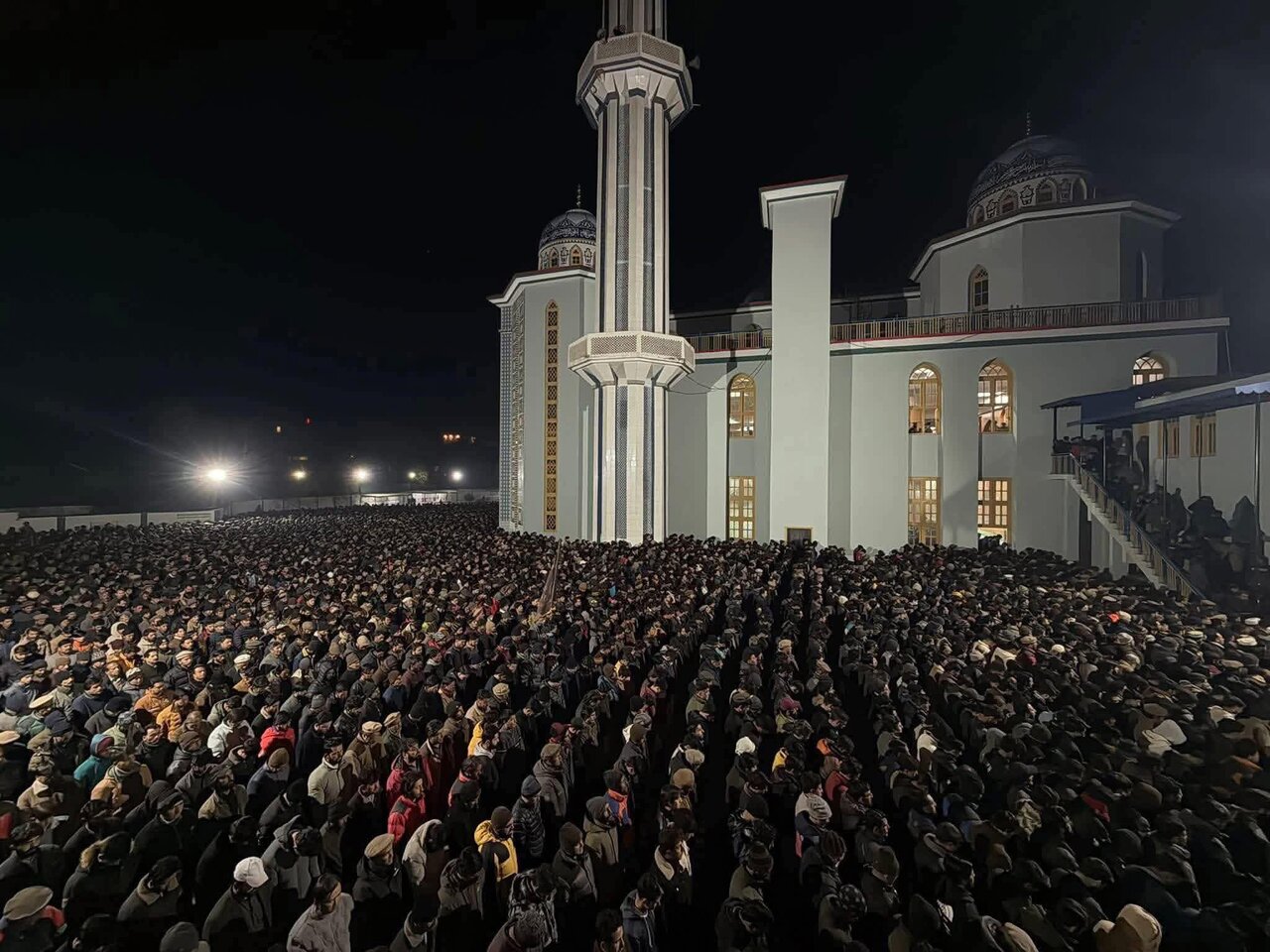 حوزہ نیوز کی خصوصی رپورٹ: اسلام آباد میں خودکش حملے کے خلاف ملک کی شیعہ مذہبی اور سیاسی جماعتوں کا پُرامن احتجاج