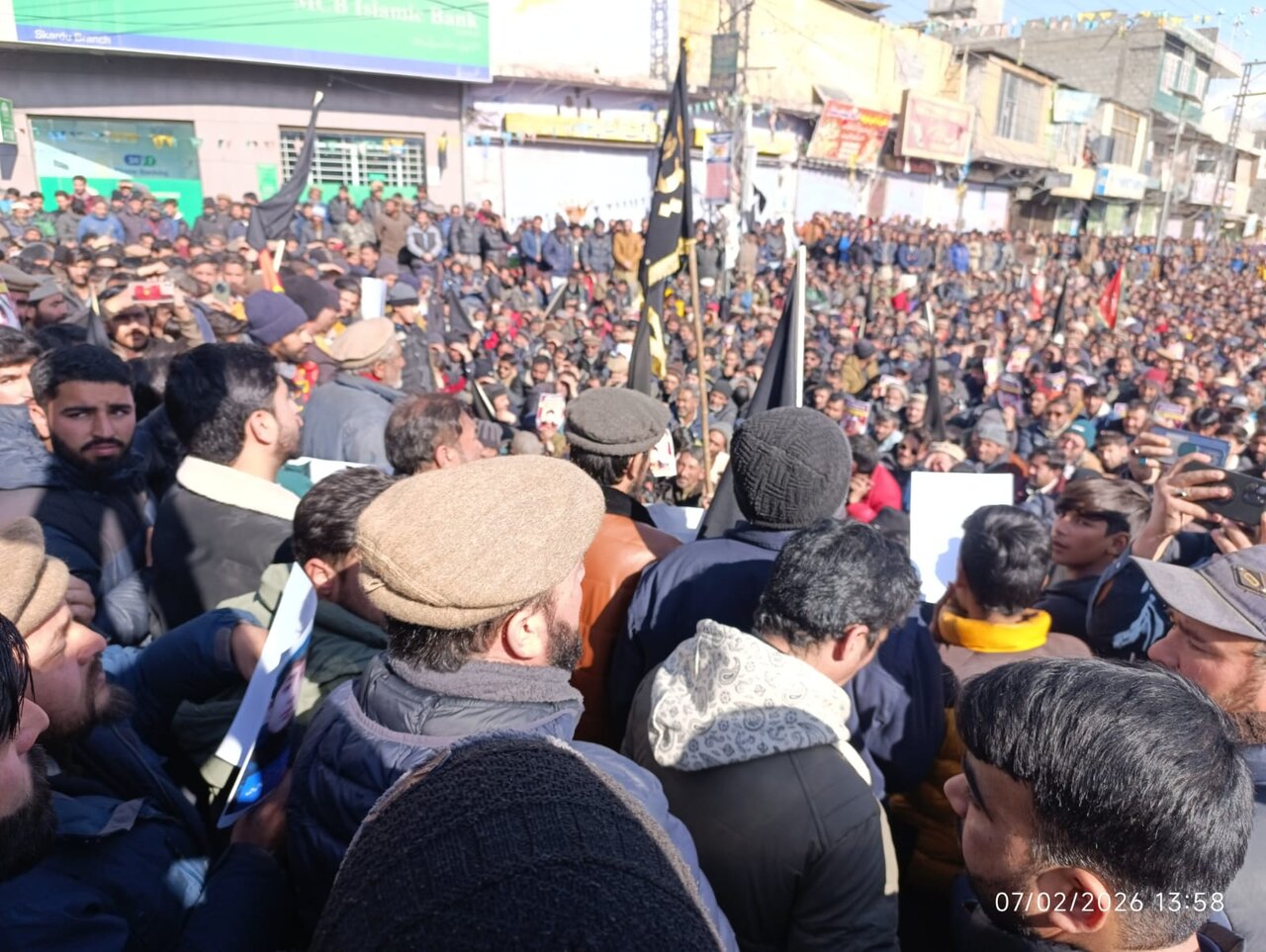 انجمنِ امامیہ بلتستان کے تحت یادگار چوک سکردو پر پُرامن احتجاج: چالیس سال سے شیعہ نسل کشی کا سلسلہ جاری ہے، حکومت ناکام ہو چکی ہے، مقررین