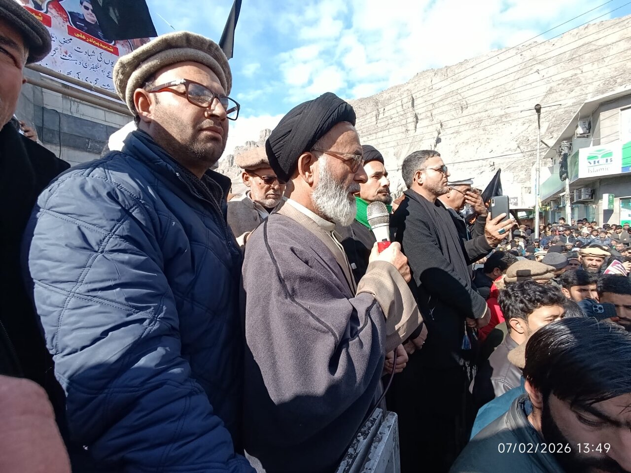 حوزہ نیوز کی خصوصی رپورٹ: اسلام آباد میں خودکش حملے کے خلاف ملک کی شیعہ مذہبی اور سیاسی جماعتوں کا پُرامن احتجاج