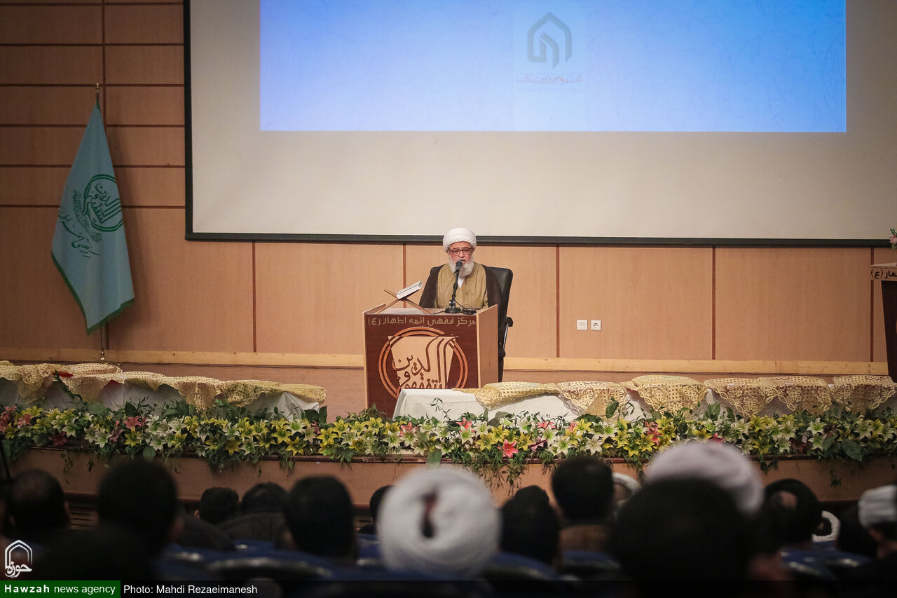 حیات طلبگی بدون ارتباط مستمر و زنده با قرآن معنا ندارد