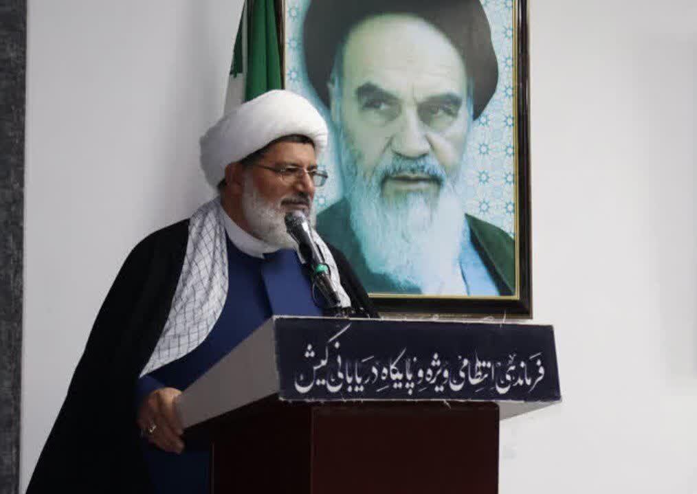 پلیس جمهوری اسلامی حاضر است آسیب ببیند اما مردم آسیب نبینند