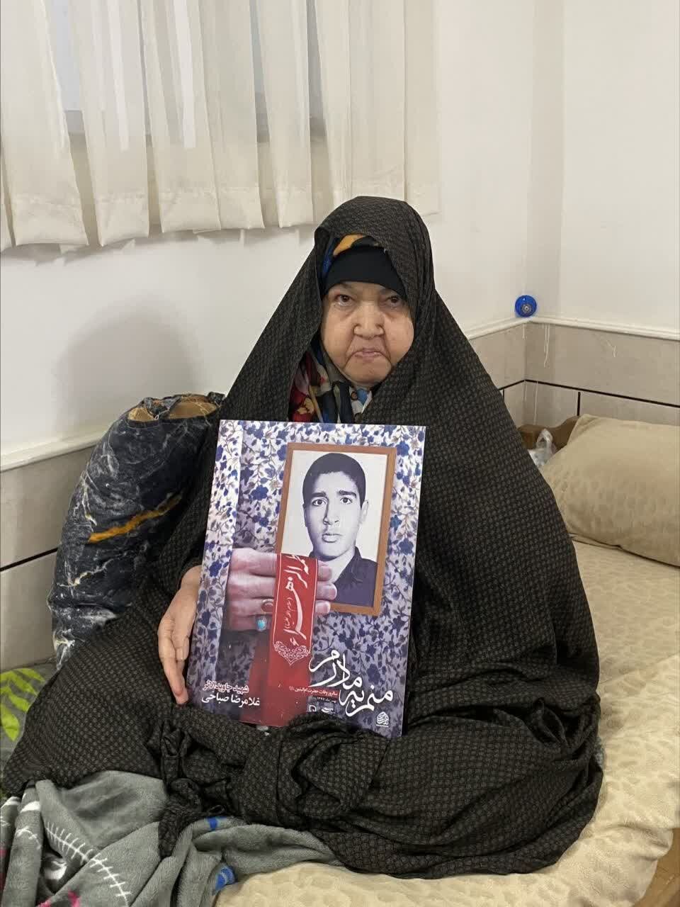 وصیتنامه شهدا چراغ راه جامعه در مسیر انقلاب است+ تصاویر