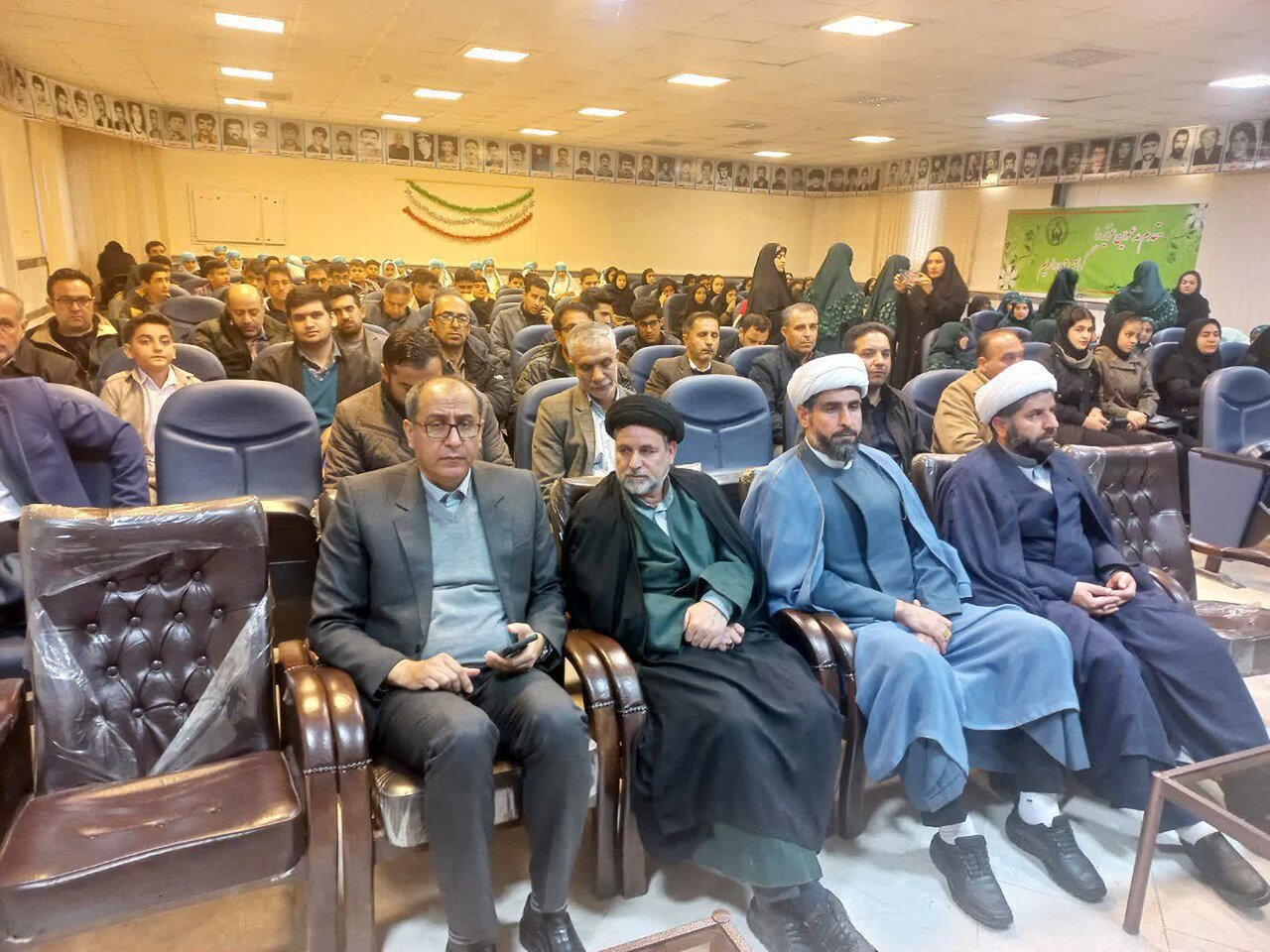 تصاویر/ برگزاری اجلاس سراسری نماز دانش‌آموزی در کامیاران