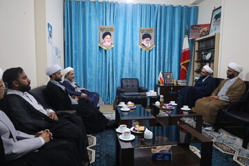 تصاویر/ دیدار مسئول دفتر نمایندگی ولی فقیه در سپاه امام سجاد (ع) هرمزگان با مدیر حوزه علمیه استان