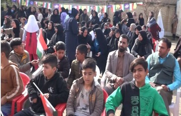 تصاویر/ برگزاری مراسم سالگرد پیروزی انقلاب در روستای زرانگوش شهرستان بدره